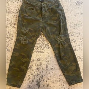 Judy Blue Distressed Camo Jeans